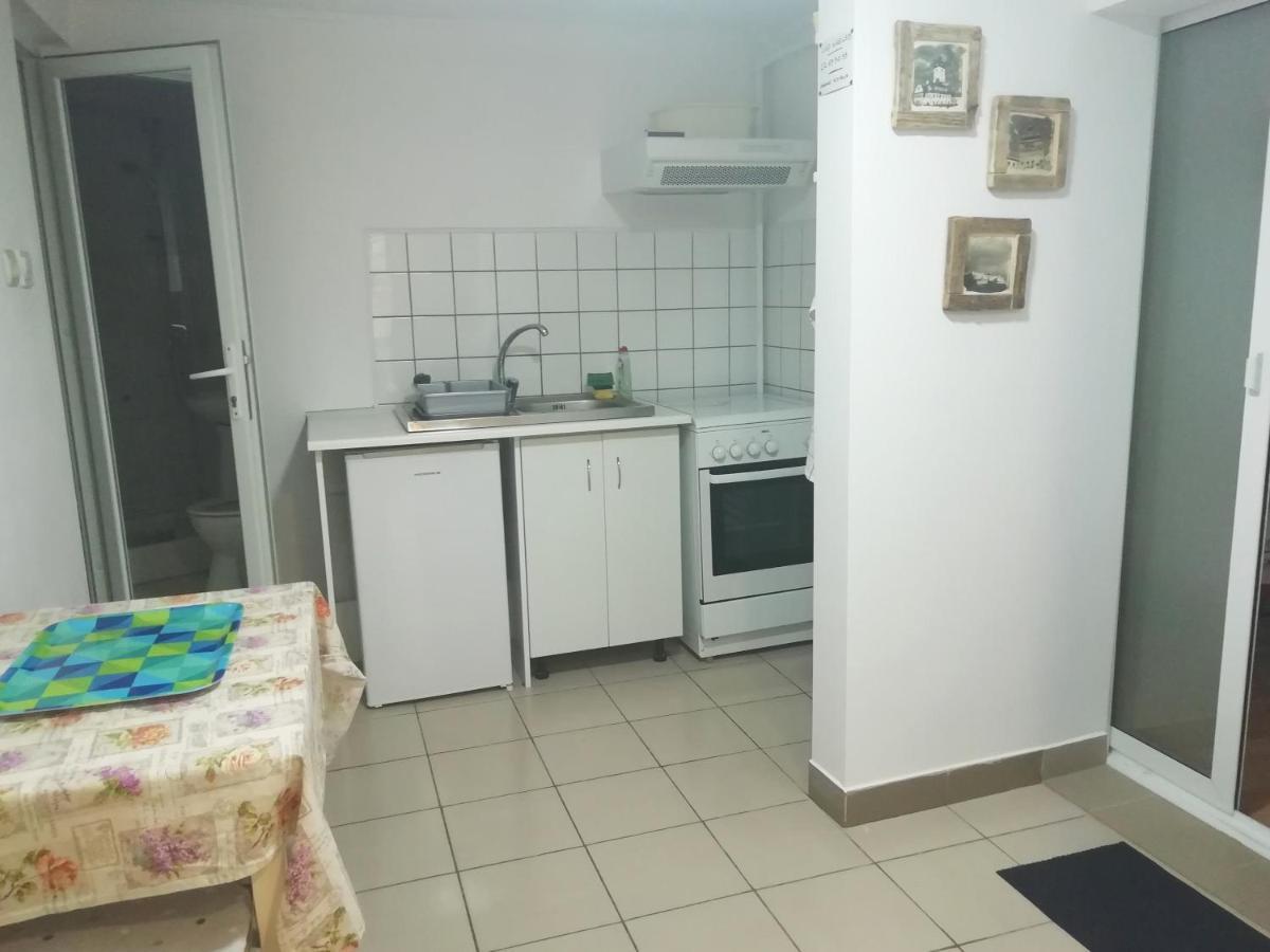 דירות בראשוב Studio Moliere מראה חיצוני תמונה